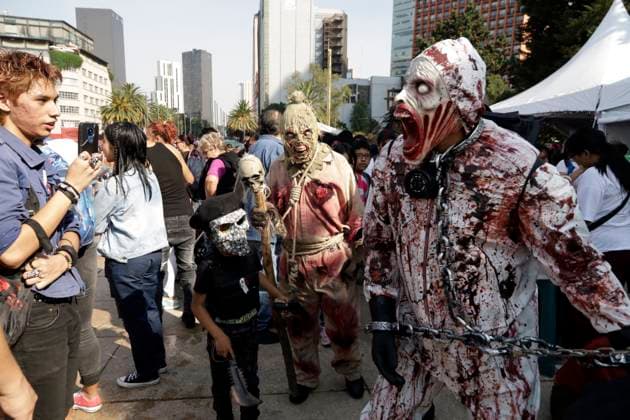 Zombie march in Mexico City October 21, 2023, Mexico City, Mexico: Hundreds of people dressed as zombies participate in the zombie march in Mexico City. on October 21, 2023 in Mexico City, Mexico (Photo by Luis Barron Eyepix Group). Copyright: xLuisxBarronx xEyepixxGroupx 20231021LB_MARCHA_ZOMBIE64