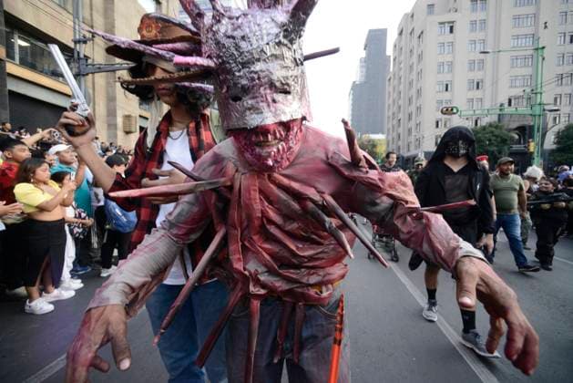 Mexico City Annual Zombie Walk October 21, 2023, Mexico City, Mexico: Participants disguised as Zombies take part during the Annual Zombie Walk at Mexico City s downtown. on October 21, 2023 in Mexico City, Mexico. (Photo by Carlos Tischler Eyepix Group) Copyright: xCarlosxTischler xEyepixxGroupx LB_20102023_102131