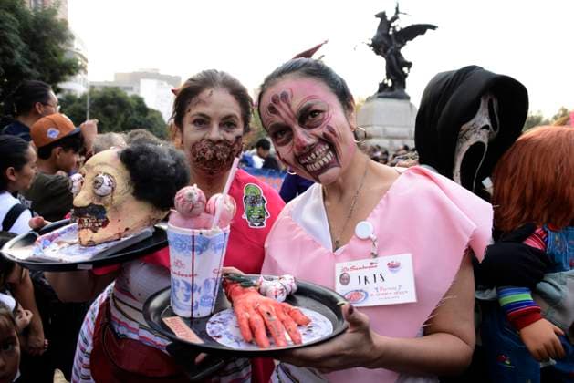 October 21, 2023, Mexico City, Mexico: Participants disguised as Zombies take part during the Annual Zombie Walk at Mexico City s downtown. on October 21, 2023 in Mexico City, Mexico. Mexico City Mexico - ZUMAe321 20231021_zia_e321_087 Copyright: xCarlosxTischlerx