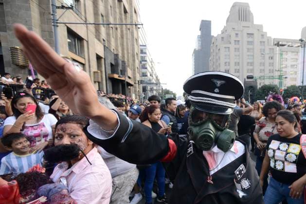 October 21, 2023, Mexico City, Mexico: Participants disguised as Zombies take part during the Annual Zombie Walk at Mexico City s downtown. on October 21, 2023 in Mexico City, Mexico. Mexico City Mexico - ZUMAe321 20231021_zia_e321_074 Copyright: xCarlosxTischlerx
