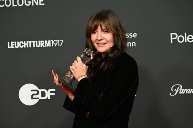 Der Manfred Stelzer Preis geht in diesem Jahr an die Regisseurin Sonja Heiss für WANN WIRD ES ENDLICH WIEDER, SO WIE ES NIE WAR beim 33. Film Festival Cologne, FFCGN in den Kölner Filmpalast