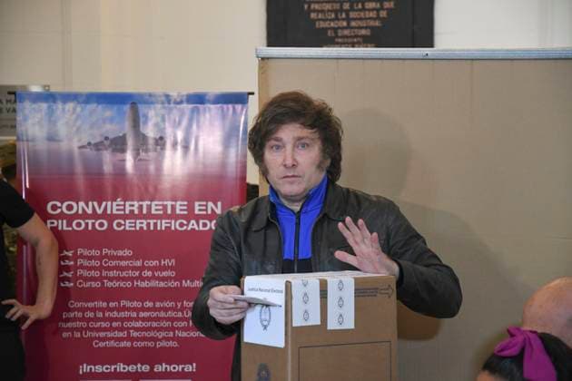 News Themen der Woche KW42 News Bilder des Tages El candidato a la Presidencia argentina por La Libertad Avanza, Javier Milei SANCHEZ NACHO - TELAM Europa Press 22 10 2023, Buenos Aires (Argentina) Espana Aton_766718 *** Argentinas presidential candidate for La Libertad Avanza, Javier Milei SANCHEZ NACHO TELAM Europa Press 22 10 2023, Buenos Aires Argentina Espana Aton 766718  Copyright: SANCHEZxNACHOx-xTELAM