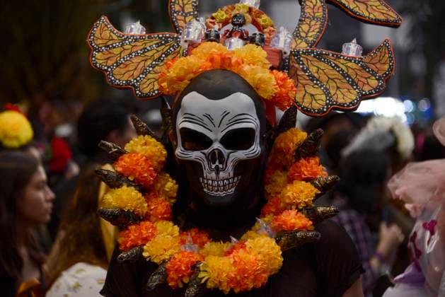 Caterinas Mega Parade - Mexico City A person dressed as Catrina takes part during the Annual Mega Parade of Catrinas 2023 as part of Day of the Dead (Dia de Muertos) celebration at Reforma Avenue. Mexico City, Mexico, October 22, 2023. Photo by Carlos Tischler Eyepix Group ABACAPRESS.COM Mexico City Mexico  Copyright: xTischlerxCarlos Eyepix ABACAx 872841_008 TischlerxCarlos Eyepix ABACAx 872841_008