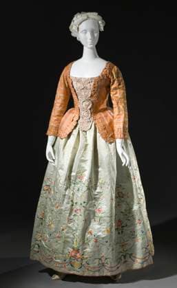 RECORD DATE NOT STATED Woman s striped silk sack-back jacket (caraco), Europe, c.1760, altered c.1780. Petticoat: c.1785. Copyright:xHeritagexArt HeritagexImagesxUnknownx IMAGO, ! ACHTUNG: AUFNAHMEDATUM GESCHÄTZT!  Copyright:HeritagexArt HeritagexImagesxUnknownx IMAGO