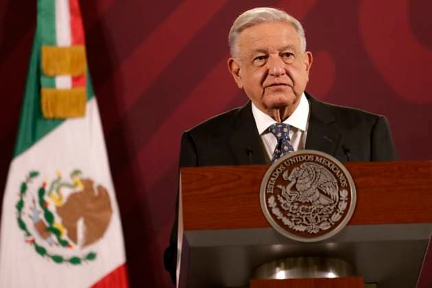 The president of Mexico, Andres Manuel Lopez Obrador, is vaccinated against influenza and Covid19 October 24, 2023, Mexico City, Mexico: The president of Mexico, Andres Manuel Lopez Obrador at his daily morning conference at the National Palace in Mexico City. on October 24, 2023 in Mexico City, Mexico (Photo by Luis Barron Eyepix Group). Copyright: xLuisxBarronx xEyepixxGroupx LB_20231024_AMLO0