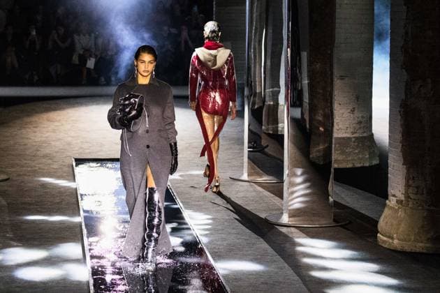 Entertainment Themen der Woche KW43 Entertainment Bilder des Tages 20231024 080 REBORN fashion show Barcelona 080 LaPresse Primer desfile de la semana de la moda de Barcelona 080 reborn ropa reciclada modelos de la escuela de danza de Barcelona Foto: B.S.O. LAPRESSE___________________________________ 20231024 080 REBORN sfilata di moda Barcellona 080 LaPresse Prima sfilata della settimana della moda di Barcellona 080 reborn abiti riciclati modelli della scuola di danza di Barcellona Foto: B.S.O. LAPRESSE____________________________ 20231024 080 REBORN sfilata di moda Barcellona 080 LaPresse Prima sfilata della settimana della moda di Barcellona 080 reborn abiti riciclati modelli della scuola di danza di Barcellona Foto: B.S.O. LAPRESSE  Copyright: xBielxSol LaPressex