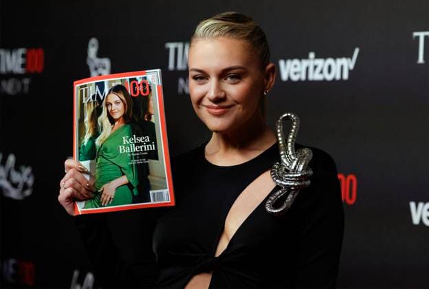 Bilder des Jahres 2023, Entertainment 10 Oktober Entertainment Themen der Woche KW43 Entertainment Bilder des Tages Kelsea Ballerini arrives on the red carpet at TIME 100 Next at SECOND on Tuesday, October 24, 2023 in New York City.  NYP20231024702 JASONxSZENES