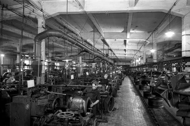 Yaroslavl Tire Plant 8542001 01.09.1954 Yaroslavl Tire Plant, one of the largest tire production facilities in Central Russia. Since 1950, the plant was the first in the USSR to start producing tubeless tires for Pobeda, Volga and ZIM cars. A production workshop. Anatoliy Garanin Yaroslavl Russia  Copyright: xAnatoliyxGaraninx