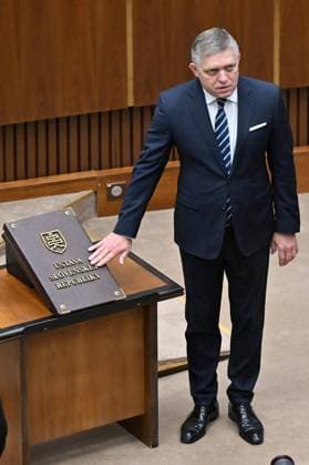 News Bilder des Tages Slovakia Smer (Direction)-Social Democracy party chairman Robert Fico (pictured) and newly-Elected Members Take Oath In SlovakÂ s Parliament during the constituent session of the new Slovak parliament in Bratislava, Slovakia, October 25, 2023. (CTKxPhoto VaclavxSalek) CTKPhotoP2023102503665  CTKPhotoP2023102503665