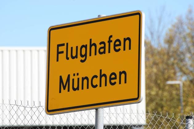 International Flughafen Franz Josef Strauß Munchen. Flugzeuge, Reisende, Flug, Kontrolle, Sicherheit, fliegen in München, Bayern, Deutschland . October 25, 2023.