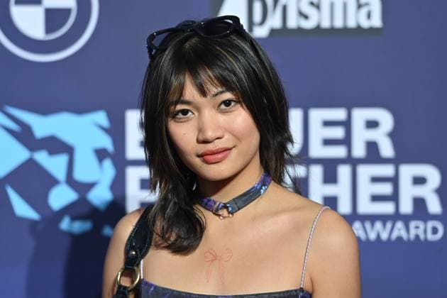 Nhung Hong (Schauspielerin), Einzelbild,angeschnittenes Einzelmotiv,Portraet,Portrait,Porträt. Roter Teppich,Blauer Panther Ð TV und Streaming Award 2023 am 25.10.2023 in der BMW Welt Muenchen.