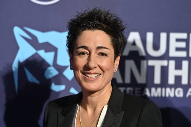 Dunja HAYALI (Moderatorin,Journalistin), Einzelbild,angeschnittenes Einzelmotiv,Portraet,Portrait,Porträt. Roter Teppich,Blauer Panther Ð TV und Streaming Award 2023 am 25.10.2023 in der BMW Welt Muenchen.