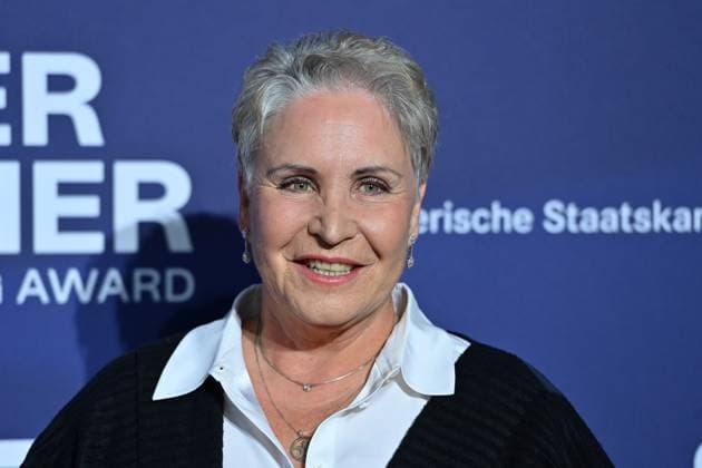 Katerina JACOB (Schauspielerin) Einzelbild,angeschnittenes Einzelmotiv,Portraet,Portrait,Porträt. Roter Teppich,Blauer Panther Ð TV und Streaming Award 2023 am 25.10.2023 in der BMW Welt Muenchen.