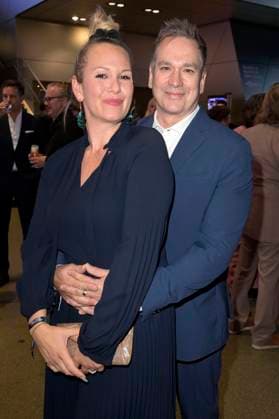Manou Lubowski mit Freundin Lara von Stumberg bei der Verleihung vom Blauer Panther - TV & Streaming Award 2023 in der BMW Welt. München, 25.10.2023