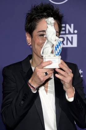 Dunja Hayali bei der Verleihung vom Blauer Panther - TV & Streaming Award 2023 in der BMW Welt. München, 25.10.2023