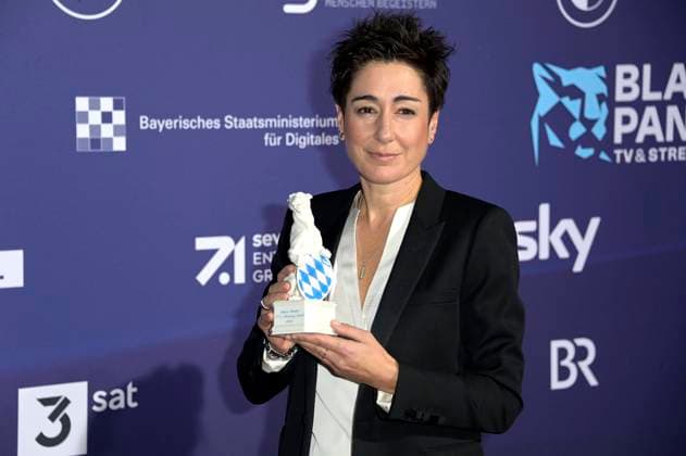 Dunja Hayali bei der Verleihung vom Blauer Panther - TV & Streaming Award 2023 in der BMW Welt. München, 25.10.2023