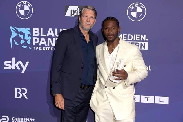 Kai Wiesinger und Akeem van Flodrop bei der Verleihung vom Blauer Panther - TV & Streaming Award 2023 in der BMW Welt. München, 25.10.2023