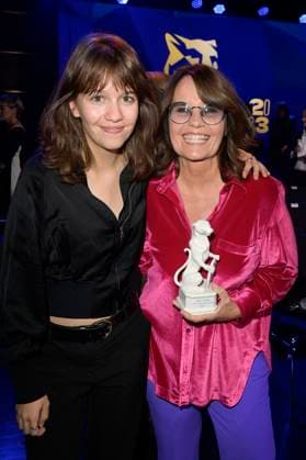 Charlotte Link mit Tochter Pauline Graf bei der Verleihung vom Blauer Panther - TV & Streaming Award 2023 in der BMW Welt. München, 25.10.2023