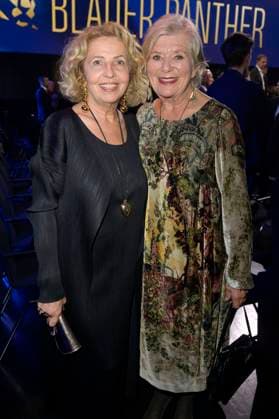 Michaela May und Jutta Speidel bei der Verleihung vom Blauer Panther - TV & Streaming Award 2023 in der BMW Welt. München, 25.10.2023