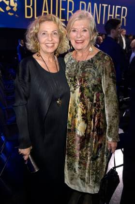 Michaela May und Jutta Speidel bei der Verleihung vom Blauer Panther - TV & Streaming Award 2023 in der BMW Welt. München, 25.10.2023