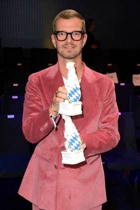 Joko Winterscheidt bei der Verleihung vom Blauer Panther - TV & Streaming Award 2023 in der BMW Welt. München, 25.10.2023