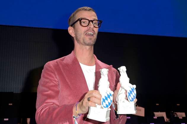 Joko Winterscheidt bei der Verleihung vom Blauer Panther - TV & Streaming Award 2023 in der BMW Welt. München, 25.10.2023