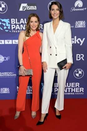 Jule Gölsdorf und Delia Träger bei der Verleihung vom Blauer Panther - TV & Streaming Award 2023 in der BMW Welt. München, 25.10.2023