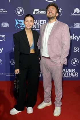 Lena Meckel und David Helmut bei der Verleihung vom Blauer Panther - TV & Streaming Award 2023 in der BMW Welt. München, 25.10.2023