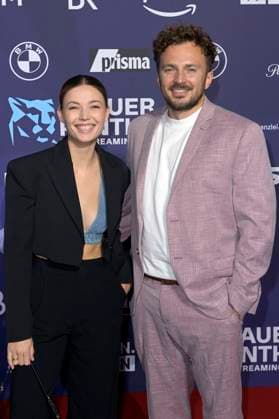 Lena Meckel und David Helmut bei der Verleihung vom Blauer Panther - TV & Streaming Award 2023 in der BMW Welt. München, 25.10.2023
