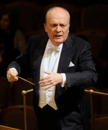 FILE PHOTO Czech conductor Zdenek Macal, Prague, Czech Republic, December 2, 2010. Czech world-known conductor Zdenek Macal, who conducted more than 170 major orchestras during his career, died on October 25, 2023 at the age of 87. Macal conducted the Berliner Philharmoniker, the Royal Philharmonic Orchestra in London, the Wiener Symphoniker and Chicago and Boston symphony orchestras. From 2003 to 2007 he was the chief conductor of the Czech Philharmonic. (CTKxPhoto FrantisekxNesvadba)x(CTKxPhoto MichalxKrumphanzl) CTKPhotoP201012020899201  CTKPhotoP201012020899201