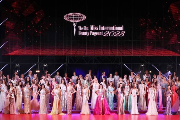 Entertainment Themen der Woche KW43 Entertainment Bilder des Tages October 26, 2023, Tokyo, Japan - 70 beauties in evening dresses pose at the 61st Miss International beauty pageant in Tokyo on Thursday, October 26, 2023. Miss Venezuela Andrea Rubio is crowned as the Miss International 2023 while Miss Colombia Sofia Osio Luna won runner-up and Miss Peru Camilia Diaz Daneri finished the 2nd runner up. (photo by Yoshio Tsunoda AFLO)  , aflo_233751510.jpg,