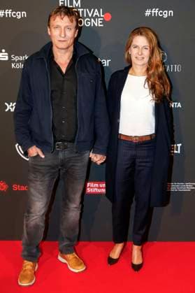Oliver Masucci mit Partnerin Tanit Koch bei der Verleihung der Cologne Awards auf dem 33. Film Festival Cologne 2023 im E-Werk. Köln, 26.10.2023
