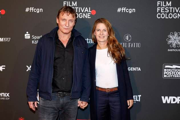 Oliver Masucci mit Partnerin Tanit Koch bei der Verleihung der Cologne Awards auf dem 33. Film Festival Cologne 2023 im E-Werk. Köln, 26.10.2023