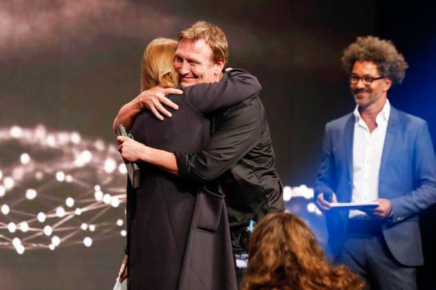 Gabriela Sperl, Oliver Masucci und Tyron Ricketts bei der Verleihung der Cologne Awards auf dem 33. Film Festival Cologne 2023 im E-Werk. Köln, 26.10.2023