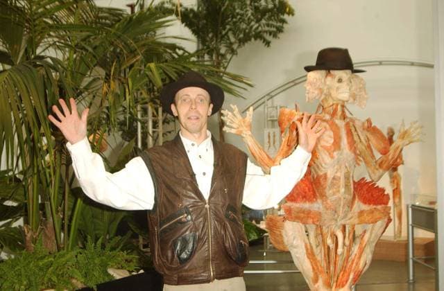 Prof GUNTHER VON HAGENS German Professor of Anatomy At his exhibition Body Worlds , an Anatomical Exhibition of Real Human Bodies created by plastination, at the Atlantis Gallery in London COMPULSORY CREDIT: UPPA Photoshot Photo UGL019332_0130 12.0 Prof GUNTHER VON HAGENS German Professor of Anatomy At his exhibition Body Worlds , an Anatomical Exhibition of Real Human Bodies created by plastination, at the Atlantis Gallery in London COMPULSORY CREDIT: UPPA Photoshot Photo UGL019332_0130 12.07.2002, Credit:Photoshot Avalon  Copyright: xPhotoshotx xAvalonx 0505508951