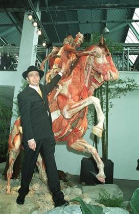 Prof Dr GUNTHER VON HAGENS German Professor of Anatomy Launching his Body Worlds Exhibition at the Atlantis Gallery, London COMPULSORY CREDIT: UPPA Photoshot Photo UGL 019065 A-27 22.03.2002 Prof Dr GUNTHER VON HAGENS German Professor of Anatomy Launching his Body Worlds Exhibition at the Atlantis Gallery, London COMPULSORY CREDIT: UPPA Photoshot Photo UGL 019065 A-27 22.03.2002, Credit:Photoshot Avalon United Kingdom  Copyright: xPhotoshotx xAvalonx 0505509229