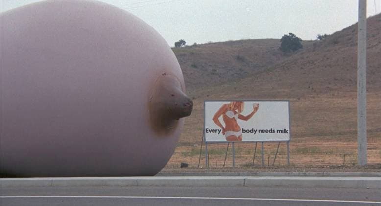 Scene Los Angeles.CA.USA. A scene in (C) United Artists form, Everything You Always Wanted to Know About Sex* (*But Were Afraid to Ask) (1972) . This scene is in the sequence titled: Are the Findings of Doctors and Clinics Who Do Sexual Research and Experiments Accurate? Director: Woody Allen Writer: Woody Allen Source: David Reuben™s book with same title LMK110-291023-001 
