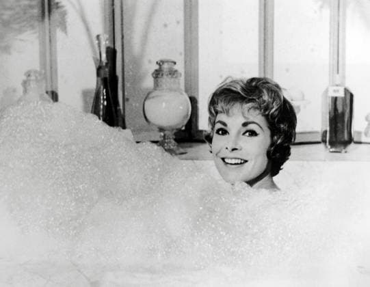 Janet Leigh, circa (1955). (File Reference 34580-304THA)  Copyright: xCinemaxLegacyxCollection ThexHollywoodxArchivex 34580-304THA The Hollywood Archive