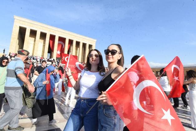 News Themen der Woche KW43 News Bilder des Tages Turkey To Celebrate 100th Anniversary Of The Republic Turkish people visit Anitkabir, the mausoleum of Turkish Republic s Founder Mustafa Kemal Ataturk, to mark the 100th anniversary of Turkish Republic in Ankara, Turkiye, on October 29, 2023. Photo by Cem Bakirci Depo Photos ABACAPRESS.COM Ankara Turkey  Copyright: xDepoxPhotos ABACAx 873806_018 DepoxPhotos ABACAx 873806_018