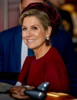 31-10-2023 Queen Maxima leaving the presentation of the Prix de Rome Visual Arts 2023, the incentive prize for visual artists from the Netherlands and the Caribbean part of the Kingdom, in the Stedelijk Museum Amsterdam. The winning artist received an amount of 40,000 euros and the opportunity to participate in a residency program of their choice Â  Copyright: xPPEx