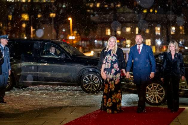 Entertainment Themen der Woche KW44 Entertainment Bilder des Tages Kronprinz Haakon und Mette-Marit bei Preisverleihung des Nordischen Rates in Oslo Nordisk rad 2023 Oslo 20231031. Kronprins Haakon, kronprinsesse Mette-Marits og Oslos ordforer Anne Lindbo ankommer utdeling av Nordisk rads priser i Operaen. Foto: Javad Parsa NTB Oslo Norge O-xAoyM-a64 EDITORIAL USE ONLY Ref:O-xAoyM-a64.jpg  Copyright: xJavadxParsax xNTBx