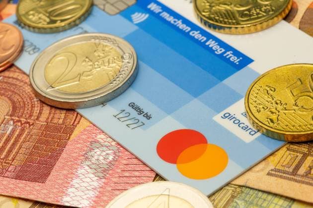 Girokarte der VR-Bank. Auf den neuen Girokarten ist die MAESTRO-Funktion nicht mehr enthalten *** VR Bank giro card The MAESTRO function is no longer included on the new giro cards. Copyright: xx