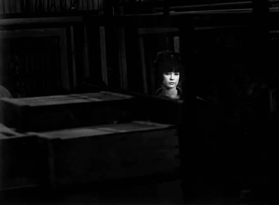 Film Irma La Douce Actress Shirley MacLaine at the set of the film Hollywood, CA USA  Copyright: xLeoxFuchsx 0100 Shirley MacLaine (Irma La Douce) IN SHADOWS PORTRAIT