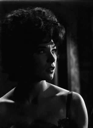 Film Irma La Douce Actress Shirley MacLaine in a scene of the film Hollywood, CA USA  Copyright: xLeoxFuchsx 0576A Shirley MacLaine (Irma La Douce) SHADOW PORTRAIT MOUTH OPEN