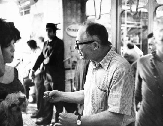 Film Irma La Douce Director Billy Wilder and actress Shirley MacLaine at the set of the film Hollywood, CA USA  Copyright: xLeoxFuchsx 0595 Billy Wilder (Irma La Douce) GIVES ORDERS SET