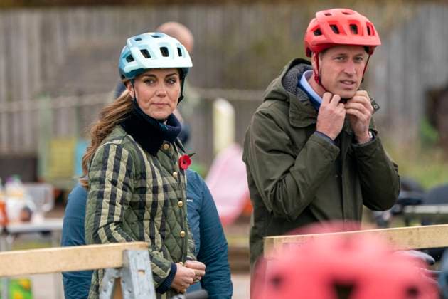 Bilder des Jahres 2023, Entertainment 11 November Entertainment Themen der Woche KW44 Entertainment Bilder des Tages . 02 11 2023. Moray, Scotland United Kingdom. Prince William and Kate Middleton, the Prince and Princess of Wales , during a visit at the Outfit Moray charity in Scotland, United Kingdom.  xPoolx xi-Imagesx IIM-24778-0024