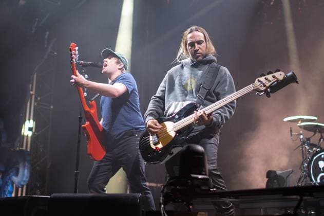 Entertainment Themen der Woche KW44 Entertainment Bilder des Tages Fall Out Boy Performing in London Rock band Fall Out Boy performing at The O2, London during their ˜So Much For (Tour) Dust™ tour. London The O2 UK Copyright: xJohnxBarryx JB2_6018