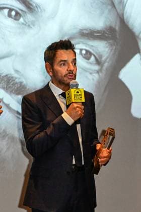 Mexican actor Eugenio Derbez speaks after receiving the GEMS Impact award, during the opening of the tenth edition of the GEMS film festival, one of the two annual events of the Miami Film Festival (MFF), at the Koubek Center in Miami, Florida, United States, 02 November 2023. The GEMS film festival in Miami opened with the feature film Radical , starring the Mexican Eugenio Derbez, who received the GEMS Impact award at this annual event of the seventh art, which takes place this year from November 2 to 5. GEMS Festival in Miami opens with Radical and awards its protagonist Eugenio Derbez !ACHTUNG: NUR REDAKTIONELLE NUTZUNG!  Copyright: xGiorgioxVierax USA221 20231103-55012228685_1