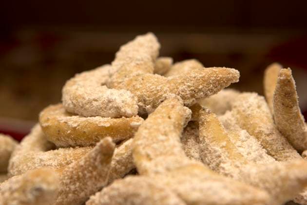 several christmas cookies for the christmas time , 10228052.jpg, Vanilla, vanillekipferl, christmas, pastry, baking, christmas cookies, cookies, biscuits, christmas dishes, croissants, wine, nighttime, advent, powdered sugar, star anise, bourbon, nuts, hazelnuts, christmas bakery, sweets, sweet, dessert, traditional, yummy, bakery, biscuit, aromatic, christmas table, white, candy, food vorweihnachtszeit, custom, customs-, injection pastry, dough, enjoyment, festive, gourmet vanilla sugar, eat, nutrition, powder, plate, tasty, cake, holiday, background, delicious, closeup, sugar, food, RECORD DATE NOT STATED