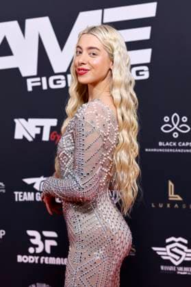 Entertainment Themen der Woche KW44 Entertainment Bilder des Tages Reality-TV-Star Walentina Doronina beim Fame Fighting 2023 - Boxevent mit Influencern und Reality-Stars. Zahlreiche TV-Persönlichkeiten, Influencer und Reality-Stars duellierten sich im Maritim Hotel. Bonn, 04.11.2023 NRW Deutschland *** Reality TV star Valentina Doronina at the Fame Fighting 2023 boxing event with influencers and reality stars Numerous TV personalities, influencers and reality stars fought a duel at the Maritim Hotel Bonn, 04 11 2023 NRW Germany Copyright: xChristophxHardtx